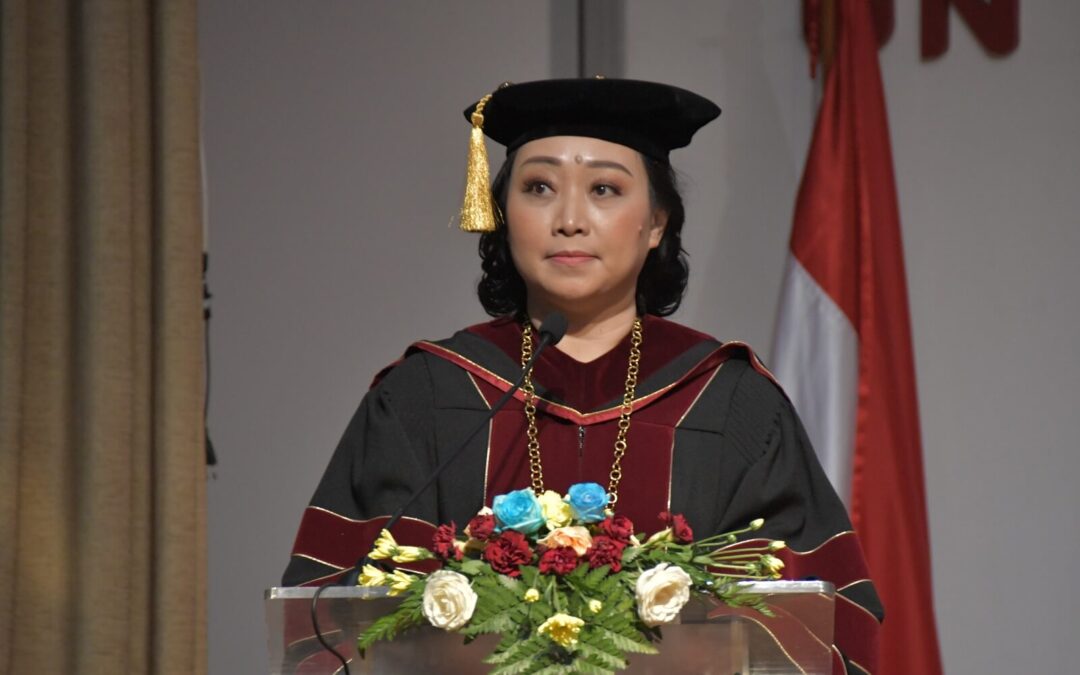 Soroti Peran Manusia di Era Kecerdasan Buatan, Lina Dikukuhkan Sebagai Profesor